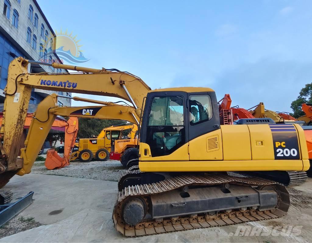 Komatsu PC 200-7 Гусеничні екскаватори