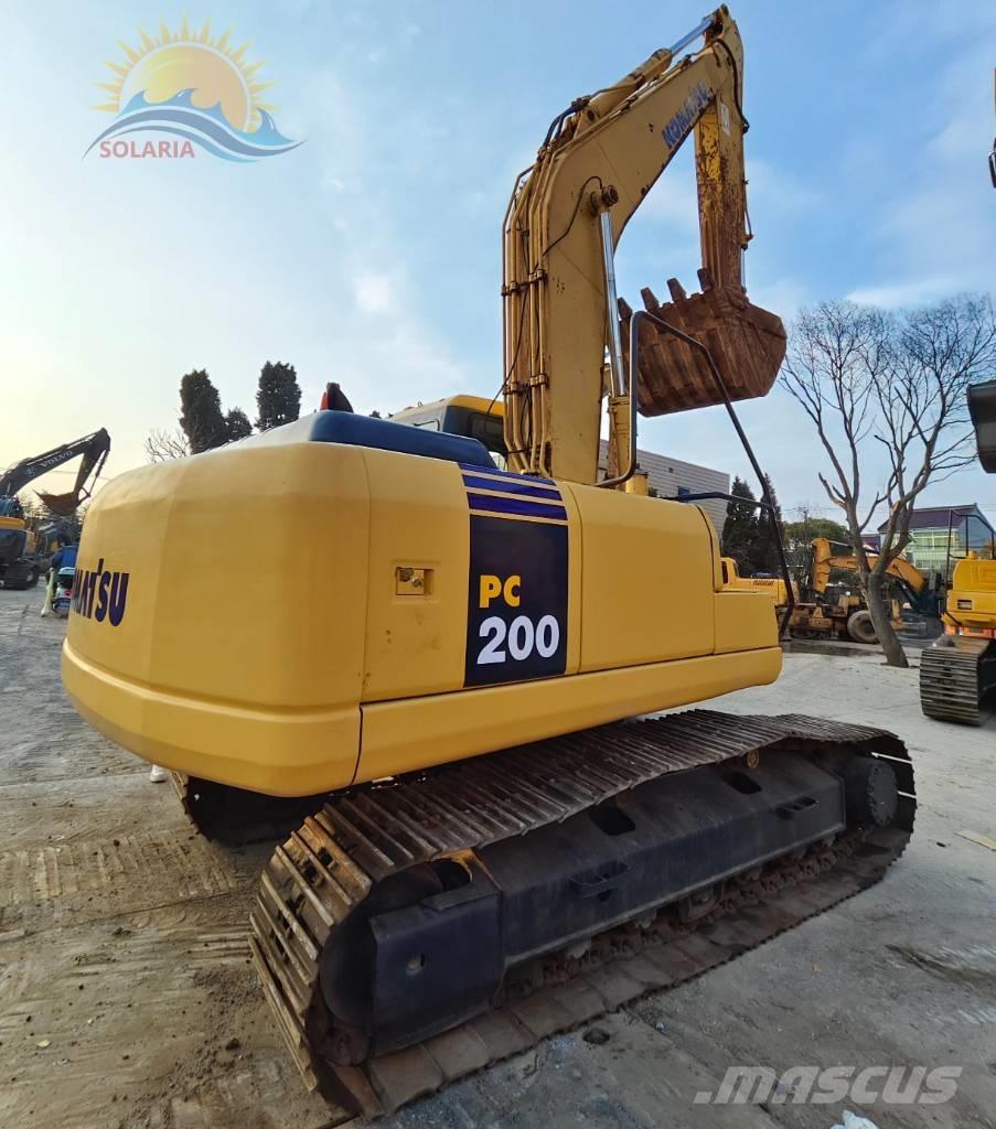 Komatsu PC 200-7 Гусеничні екскаватори
