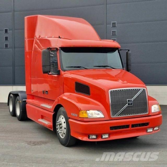 Volvo VNL-4 Тягачі