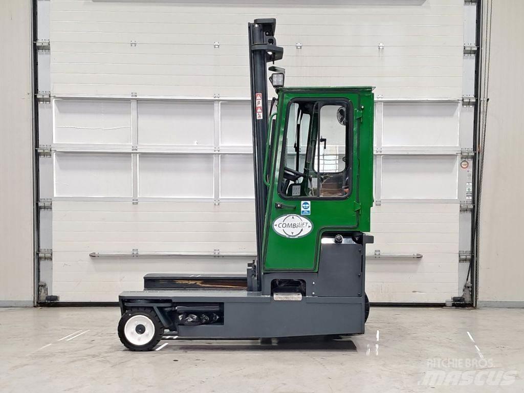Combilift C3000 Бокові навантажувачі