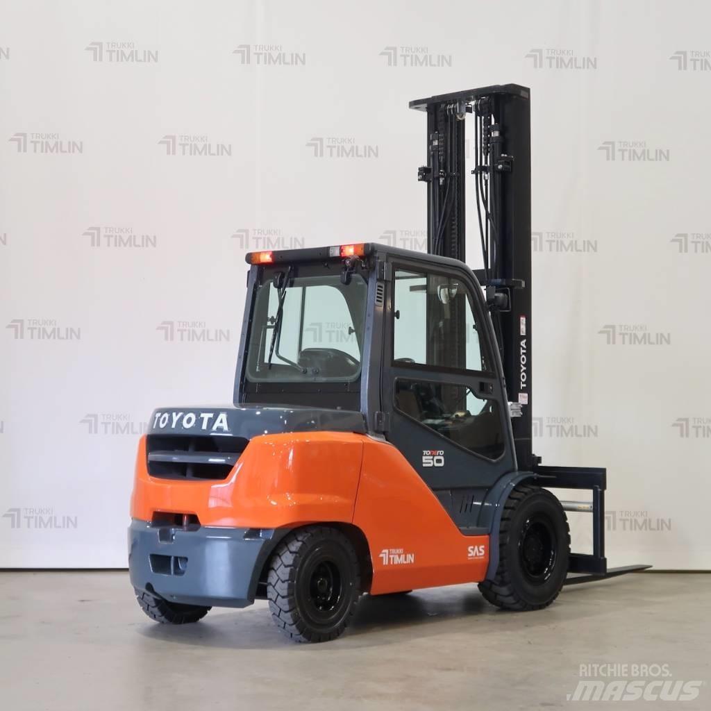 Toyota 40-8FD50N Дизельні навантажувачі