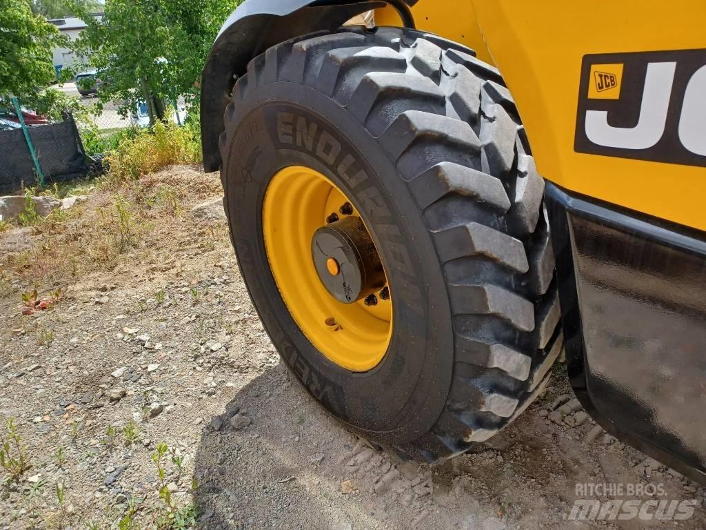 JCB 560-80 Agri Plus Телескопічні навантажувачі