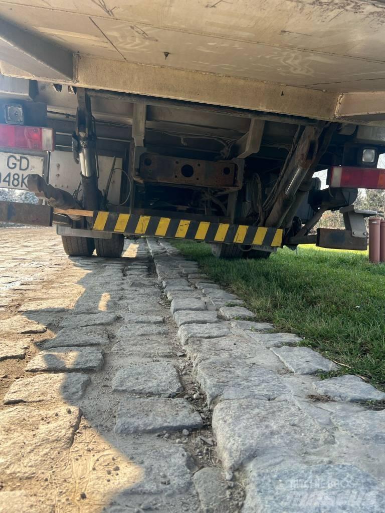 Iveco STRALIS Шасі з кабіною