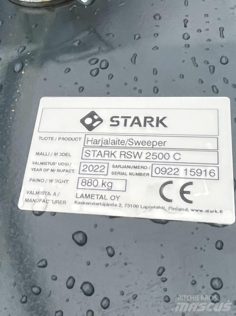 Stark RSW 2500C-BM Фронтальні навантажувачі