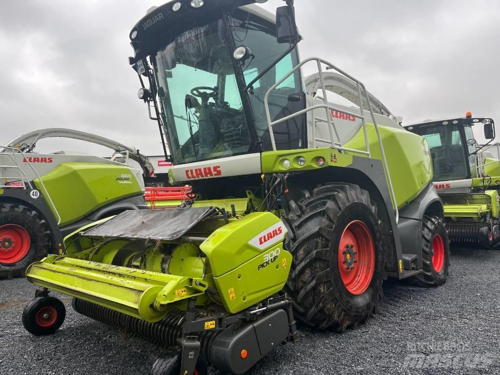 CLAAS Jaguar 840 Кормозбиральні комбайни