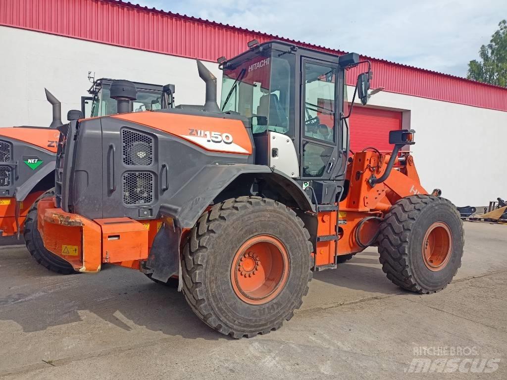 Hitachi ZW150 Фронтальні навантажувачі