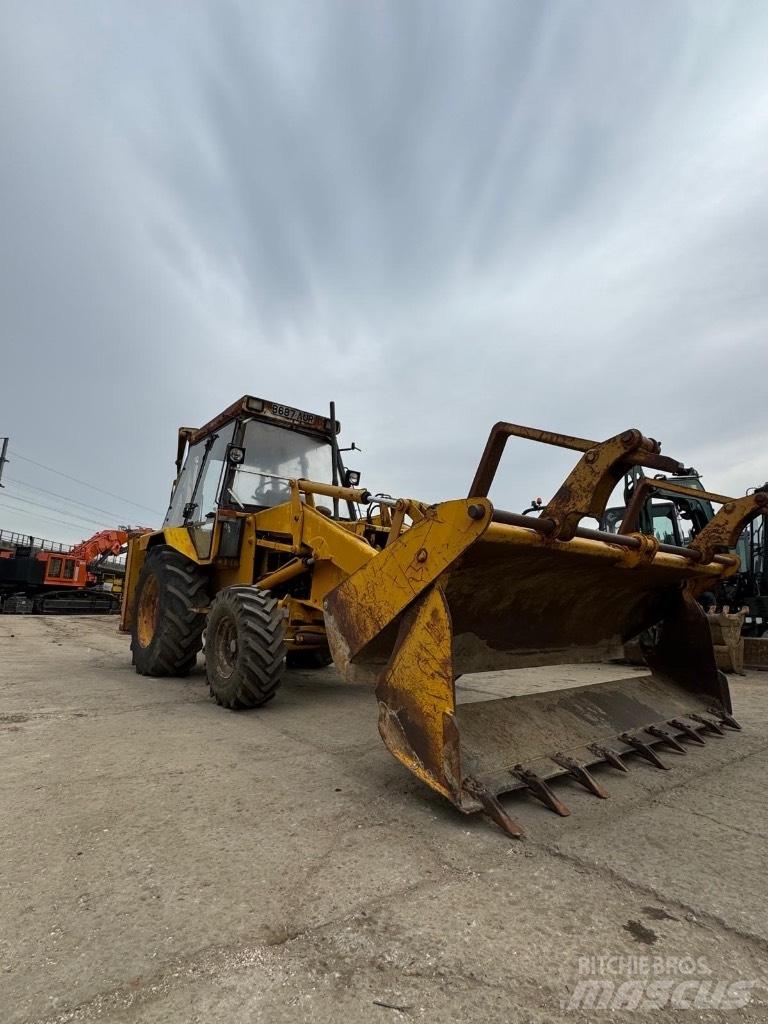 JCB 3 CX Екскаватори-навантажувачі