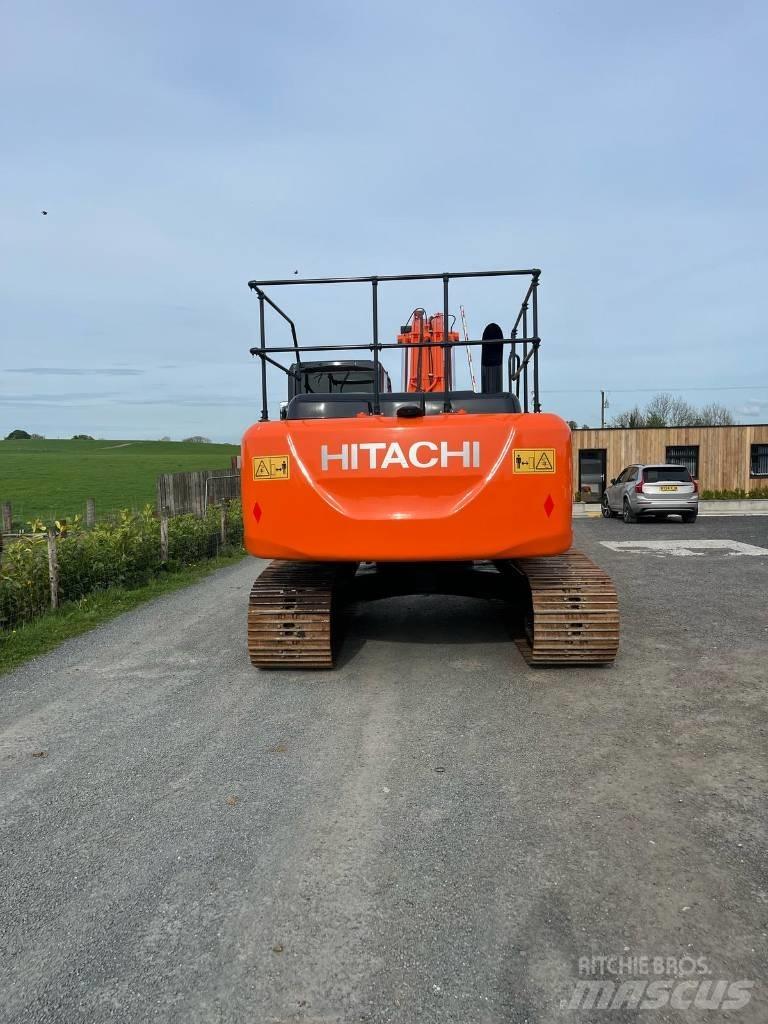 Hitachi Zaxis 210 LC Екскаватори з великим вилітом
