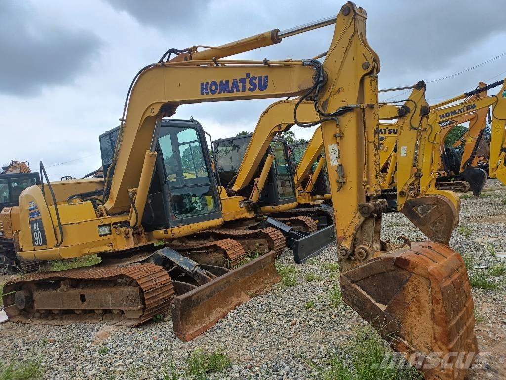 Komatsu PC 90 Гусеничні екскаватори