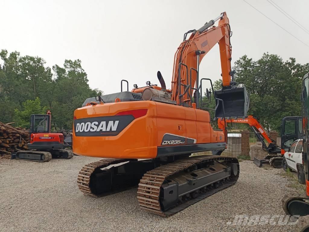 Doosan DX 235 NLC-5 Гусеничні екскаватори