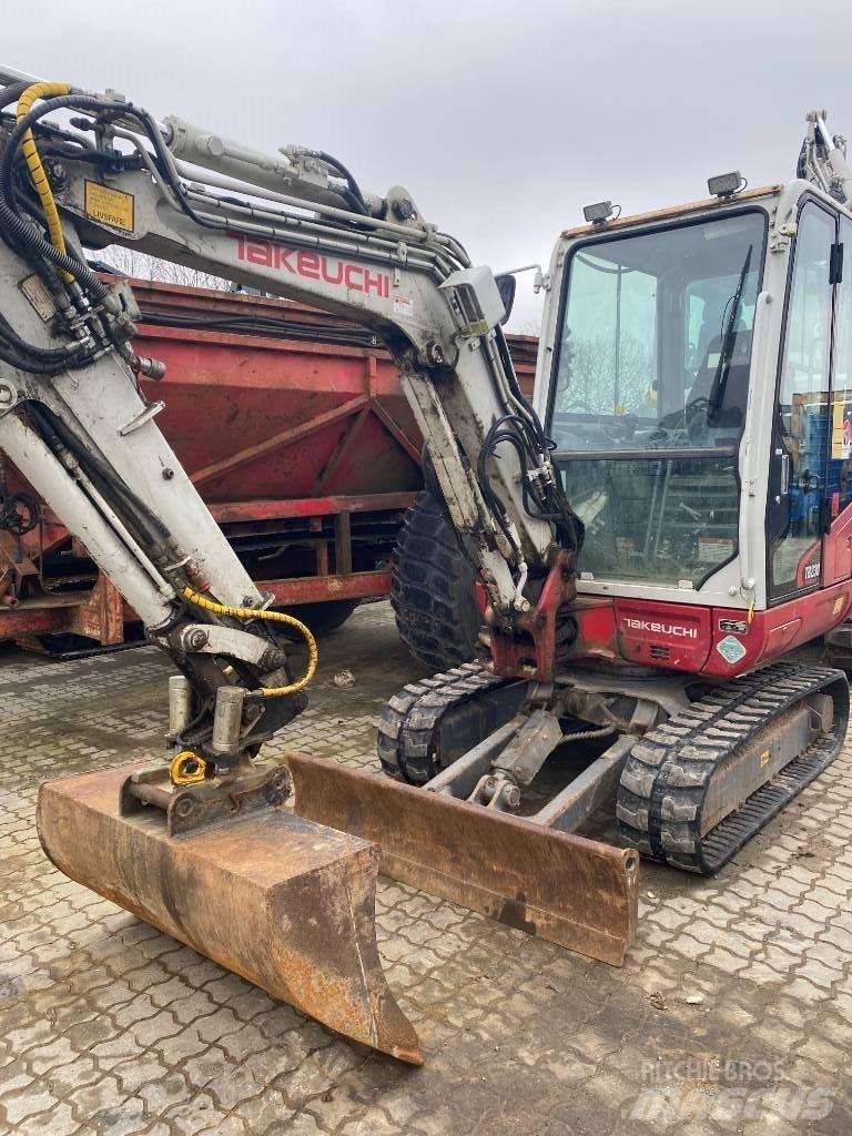 Takeuchi TB230 Міні-екскаватори < 7т