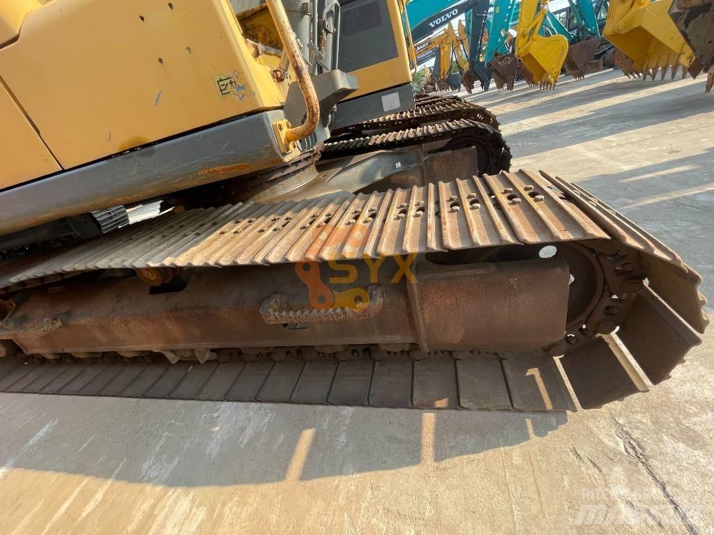 Volvo EC 200 Гусеничні екскаватори