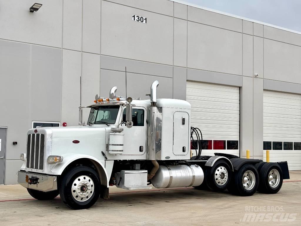 Peterbilt 388 Тягачі