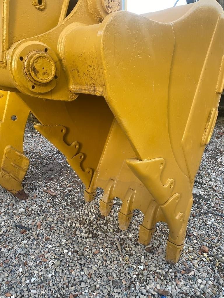 CAT 320 C L Гусеничні екскаватори