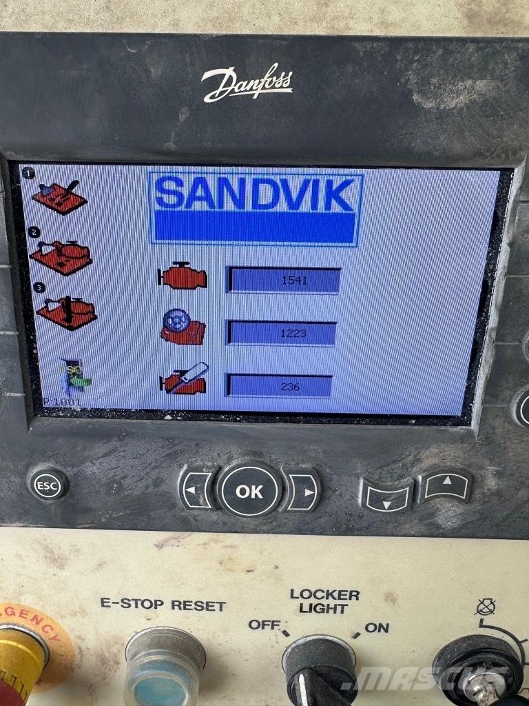 Sandvik QJ 241 Мобільні дробарки