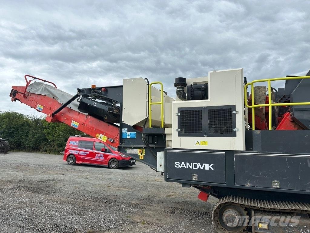 Sandvik QJ 241 Мобільні дробарки
