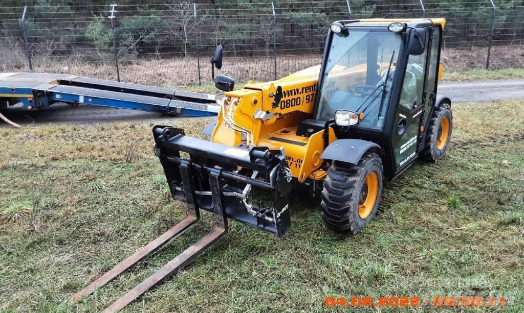 JCB 525-60 Телескопічні навантажувачі