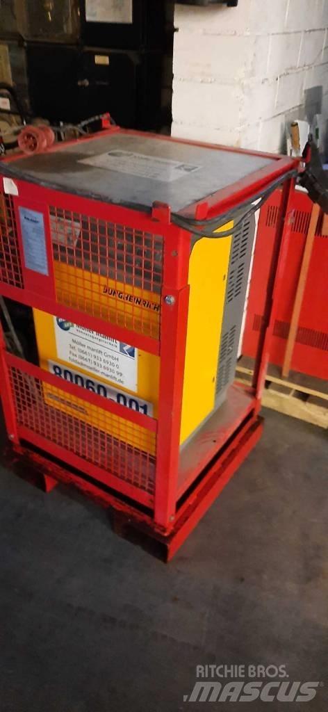 Jungheinrich EFG 320 Електронавантажувачі
