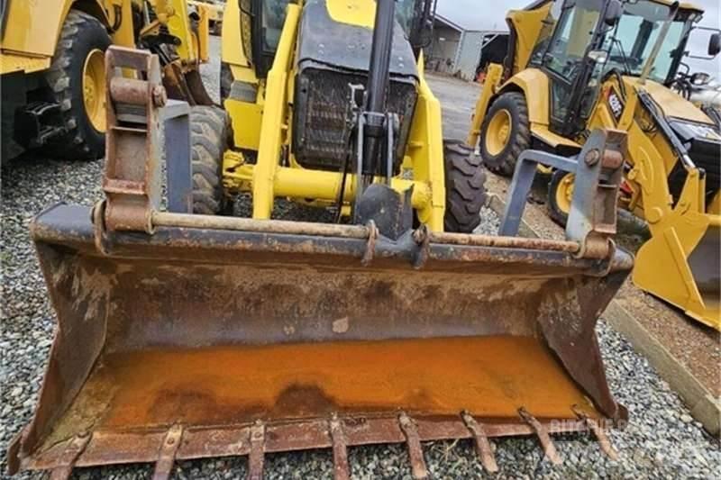 CAT 422E TLB Екскаватори-навантажувачі