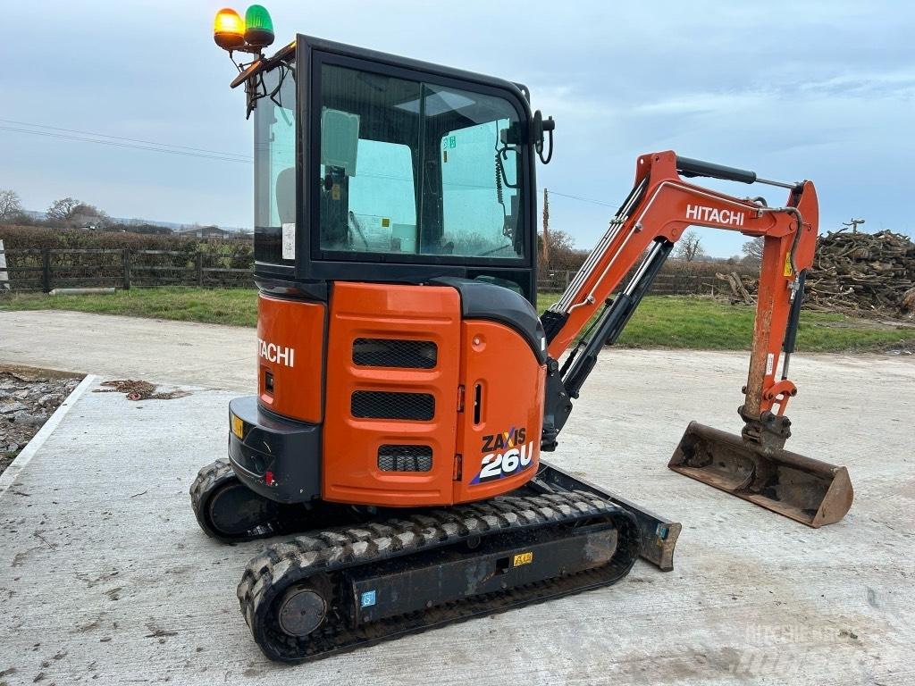 Hitachi ZX 26 U-6 Міні-екскаватори < 7т
