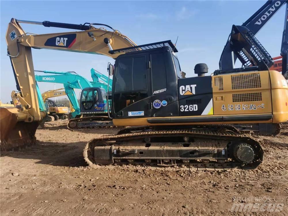 CAT 326D Гусеничні екскаватори