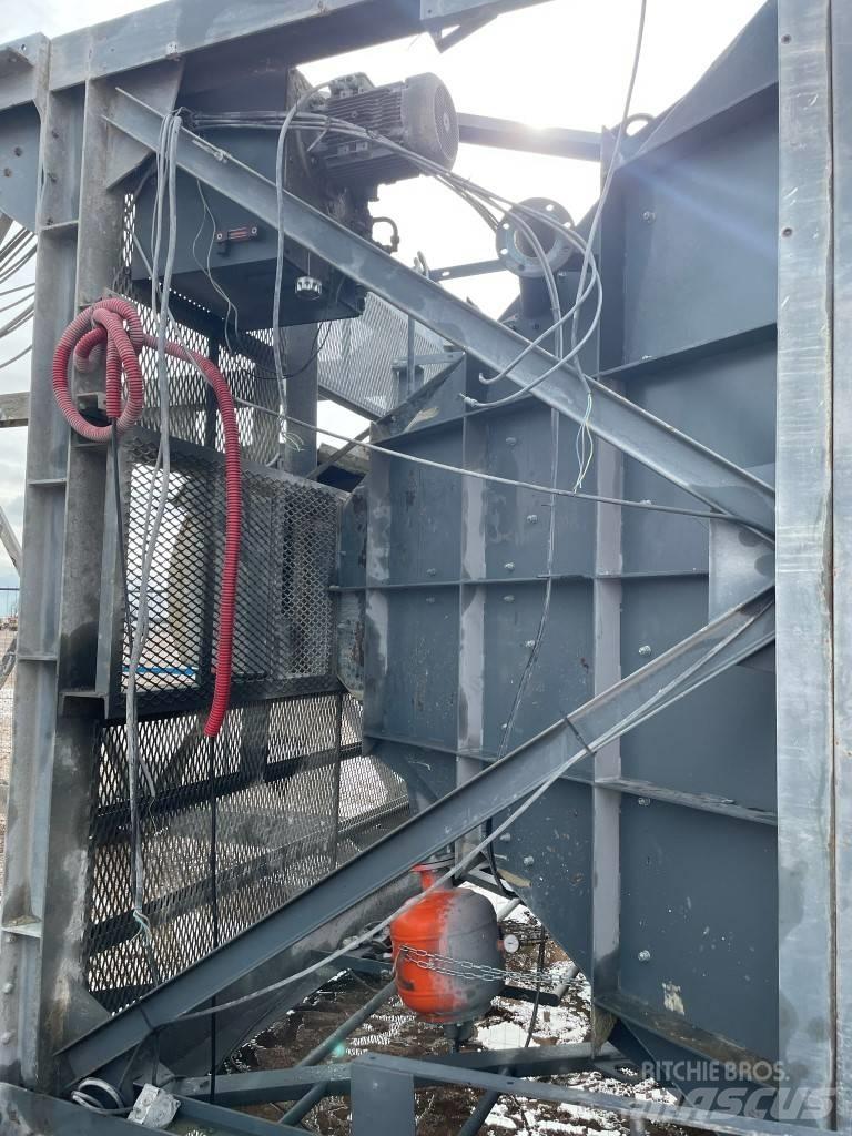 inconnu 27m3 Контейнери та завантажувальні ковші