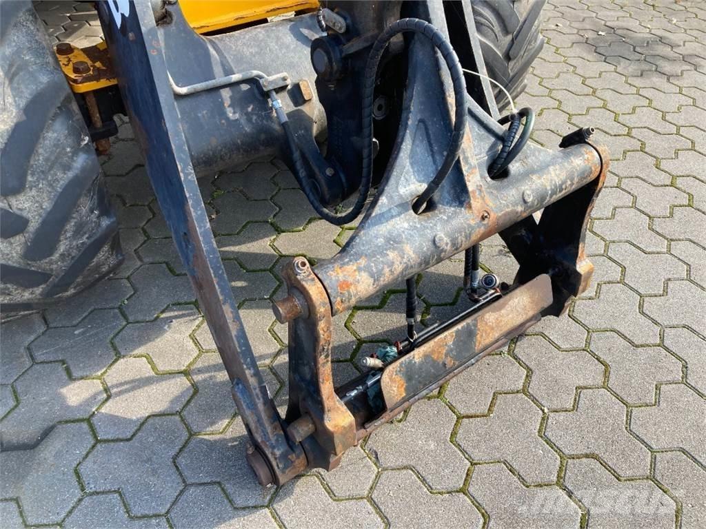 JCB 409 Фронтальні навантажувачі