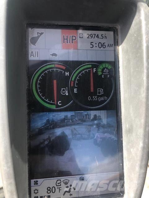 DEERE 245G LC Гусеничні екскаватори