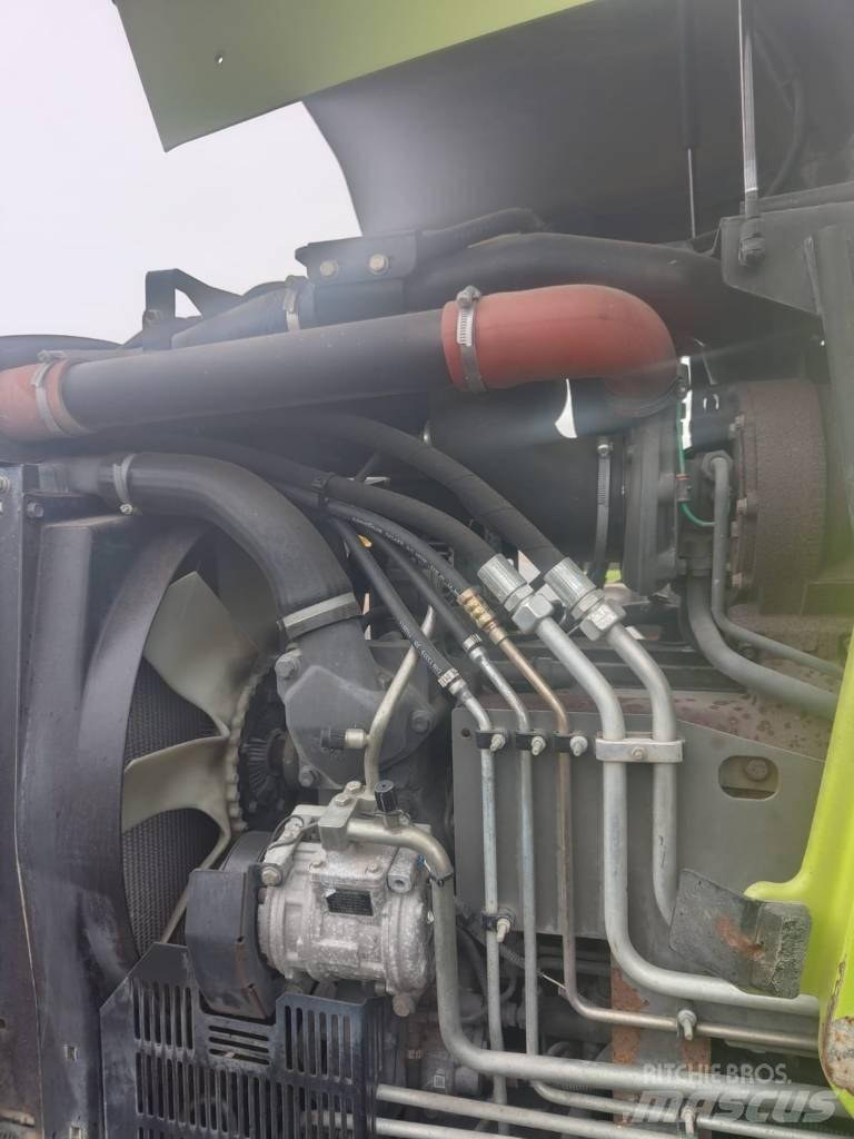 CLAAS Arion 630 Трактори