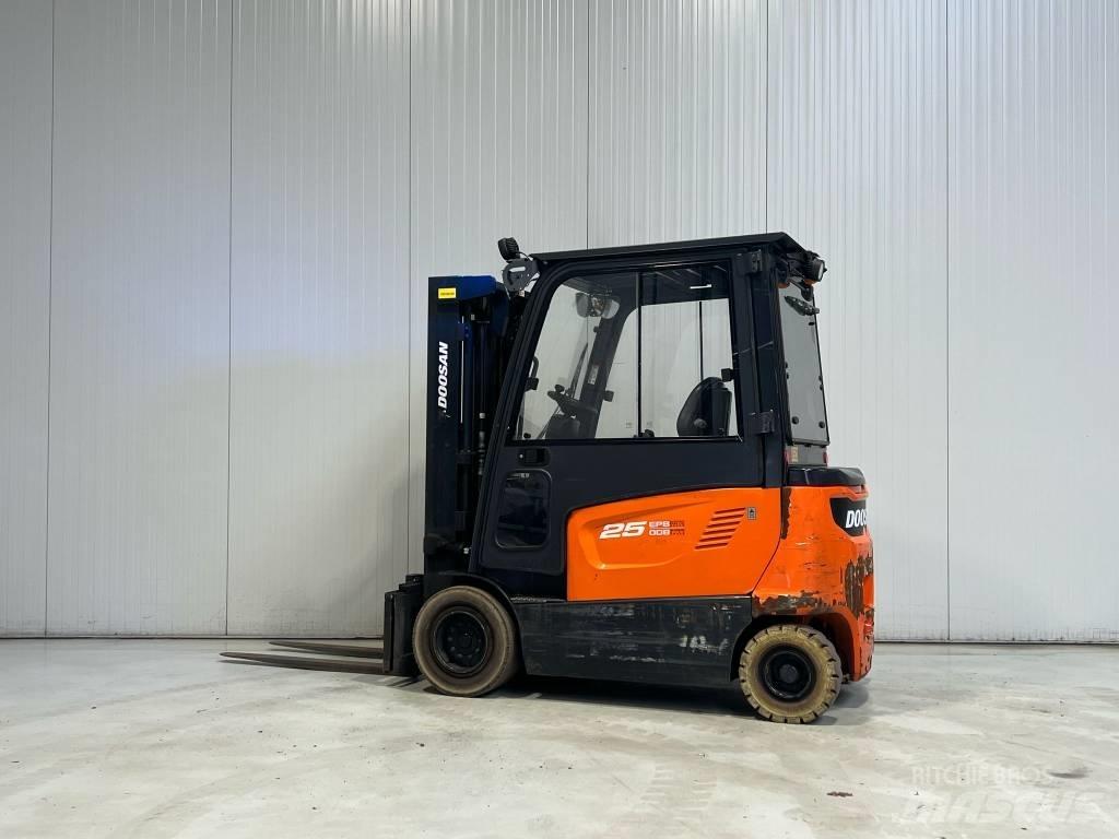 Doosan B25X-7 Електронавантажувачі
