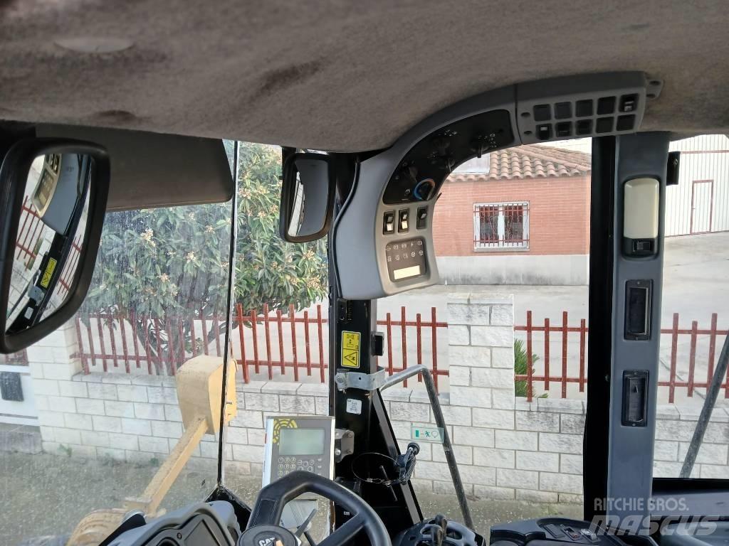 CAT 966 G series II Фронтальні навантажувачі