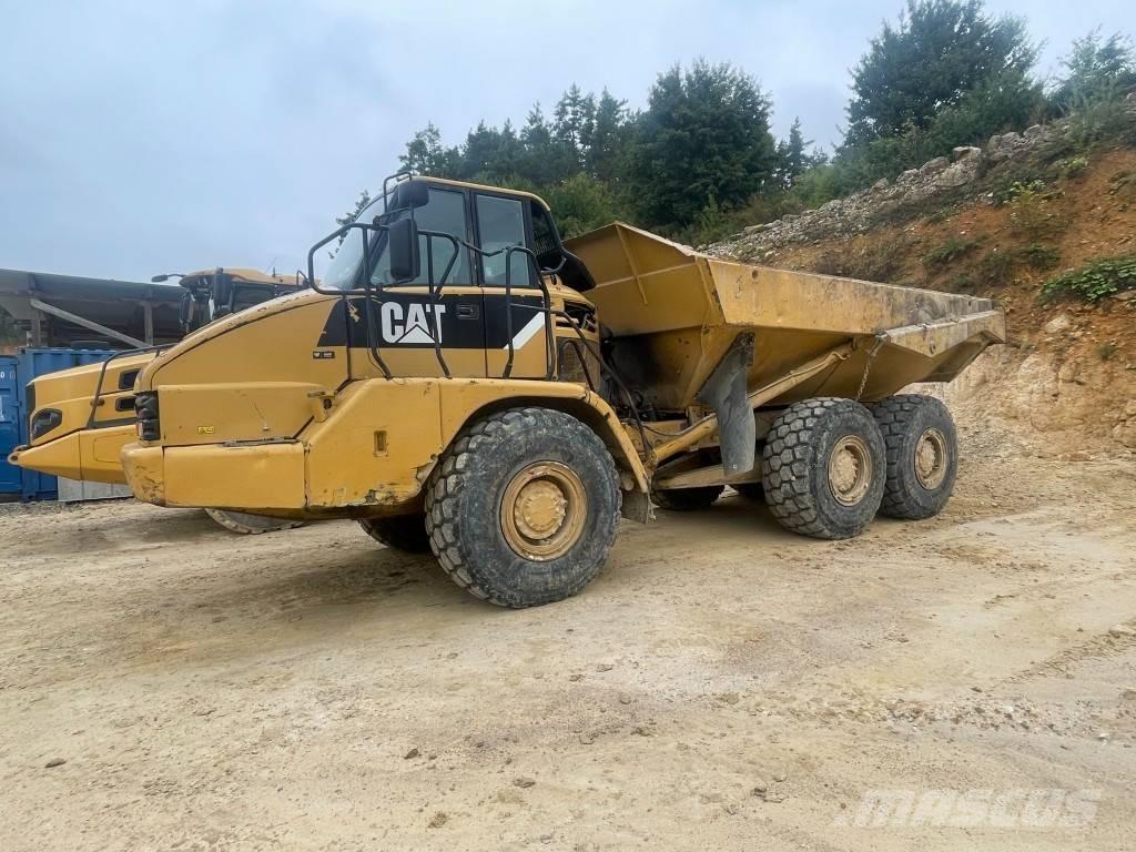 CAT 730 Зчленовані самоскиди