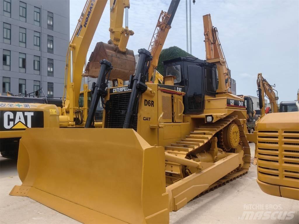 CAT D 6 R Гусеничні бульдозери