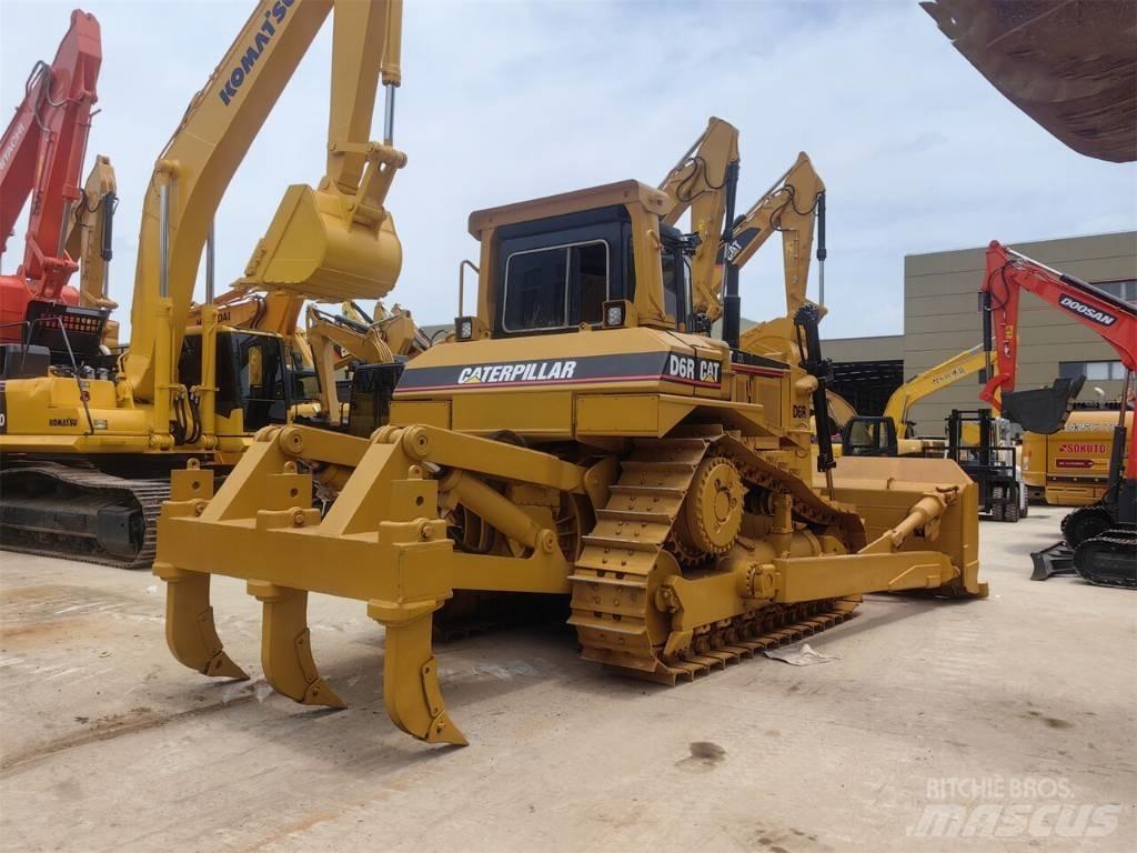 CAT D 6 R Гусеничні бульдозери