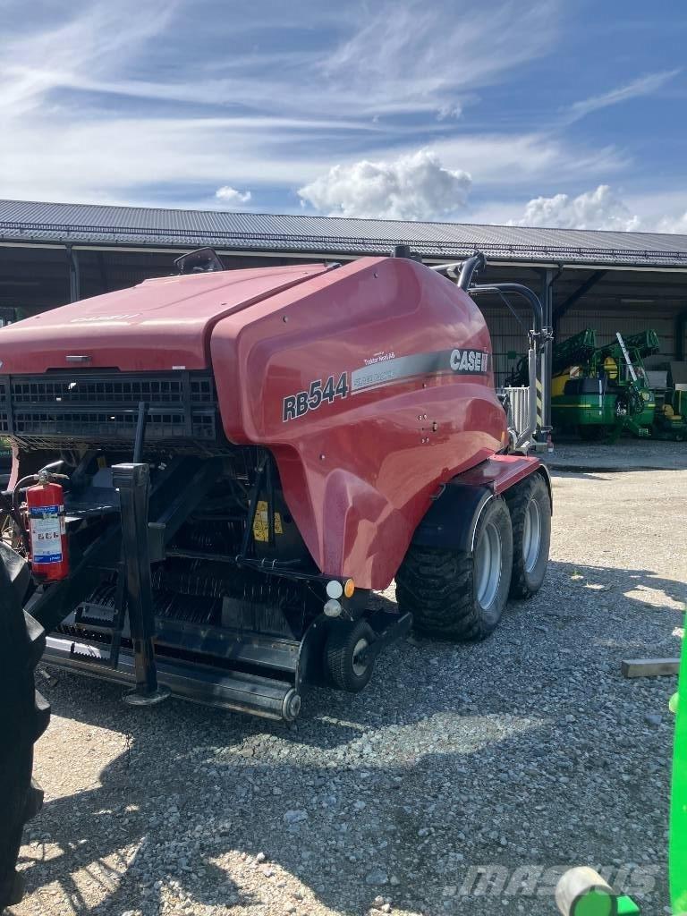 Case IH RB 544 Рулонні прес-підбирачі