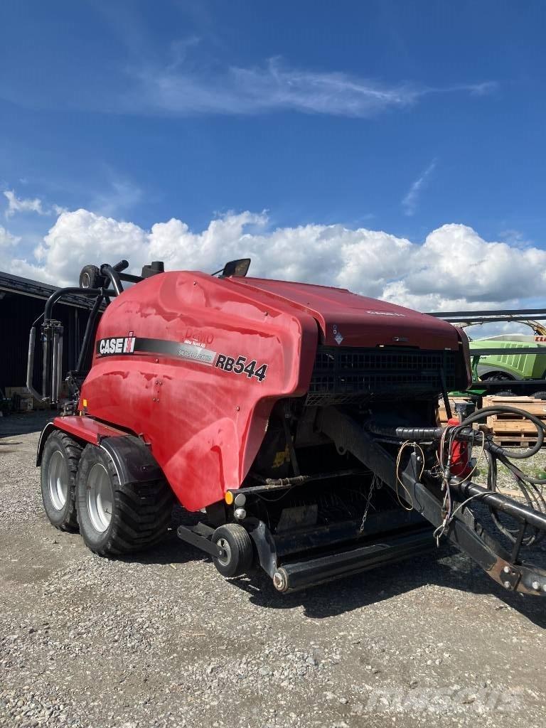 Case IH RB 544 Рулонні прес-підбирачі