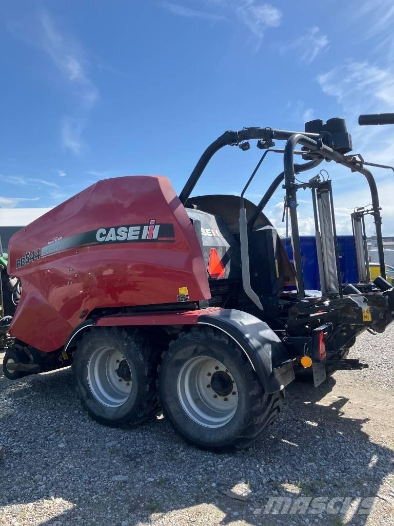 Case IH RB 544 Рулонні прес-підбирачі