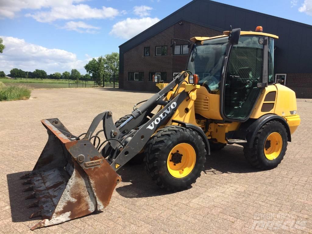 Volvo L 25 F Фронтальні навантажувачі