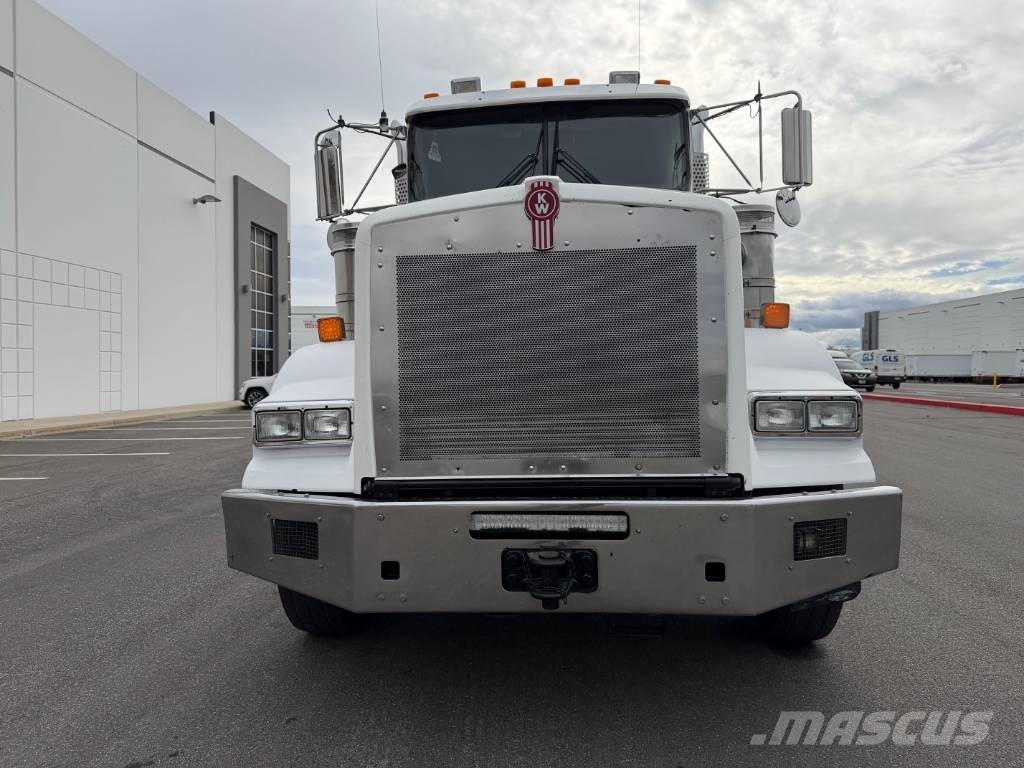 Kenworth T 800 Тягачі