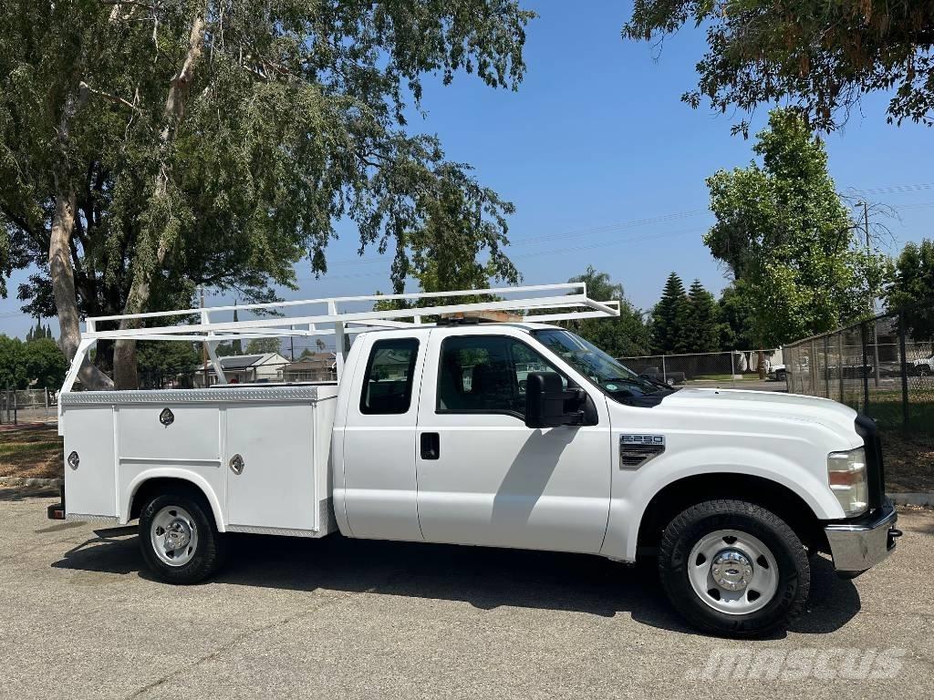 Ford F 250 Пікапи / Бічне розвантаження