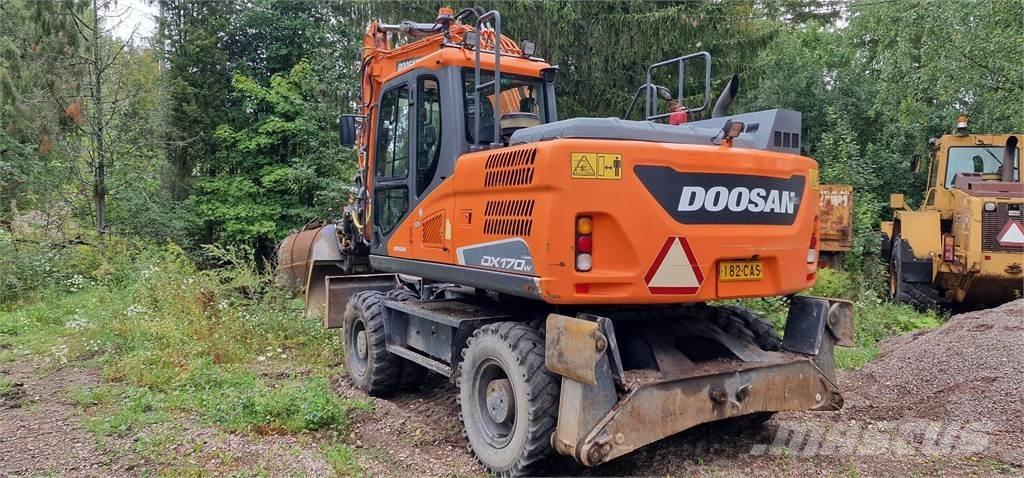 Doosan DX170W Колісні екскаватори