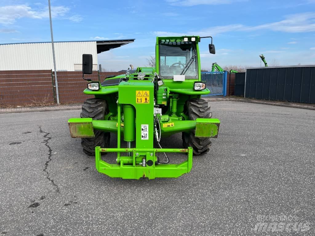 Merlo P40.17PLUS Телескопічні навантажувачі