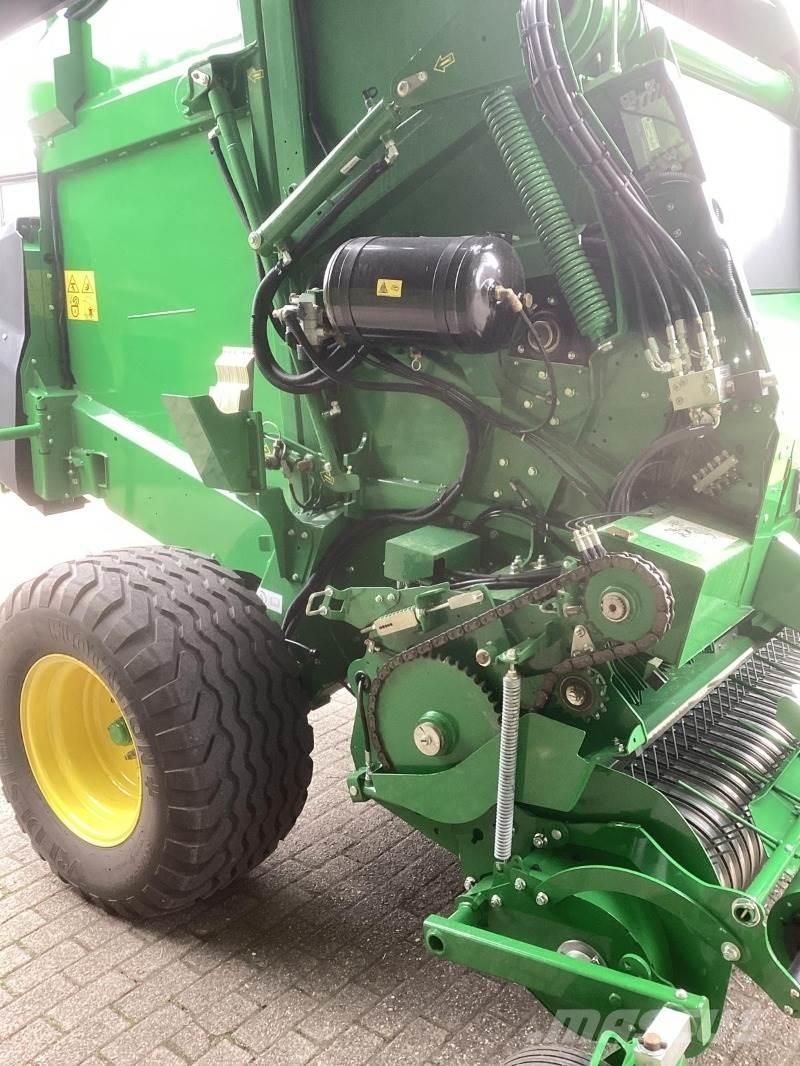 John Deere V461M Рулонні прес-підбирачі
