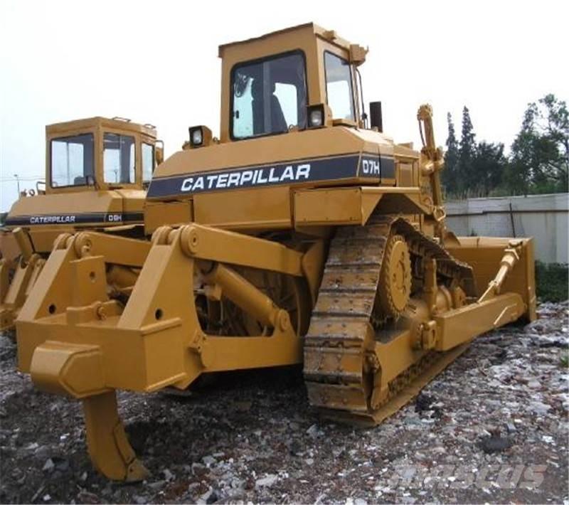 CAT D7H Гусеничні бульдозери