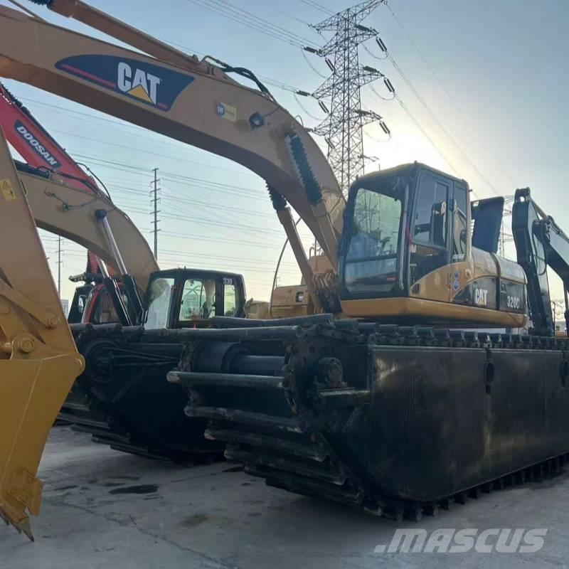 CAT 320 C Гусеничні екскаватори