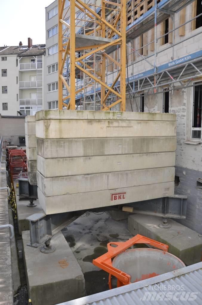 Liebherr 110 EC-B 6 Баштові крани