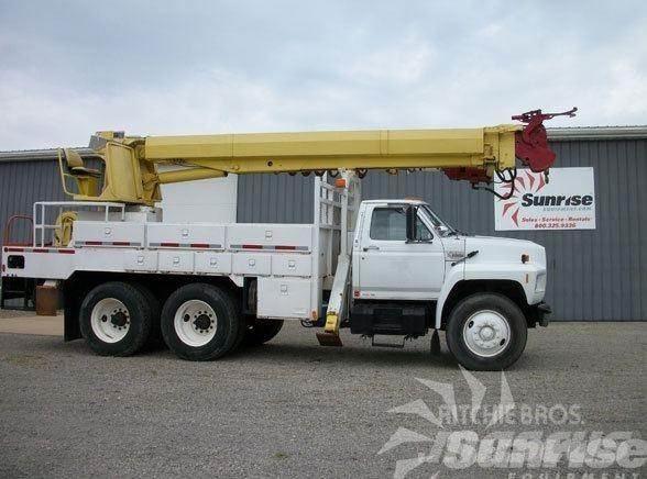 Altec D2050TR Автовишки на базі вантажівки