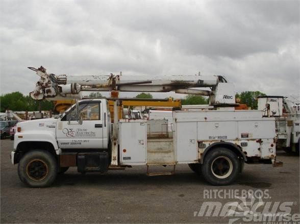 Altec D845B Автовишки на базі вантажівки