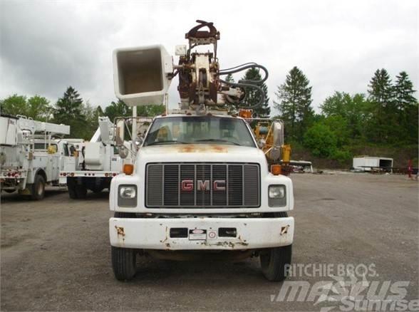 Altec D845B Автовишки на базі вантажівки