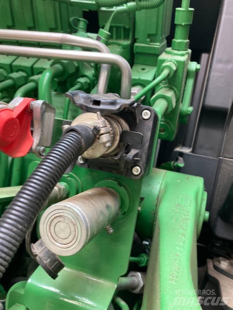 John Deere V416R Рулонні прес-підбирачі